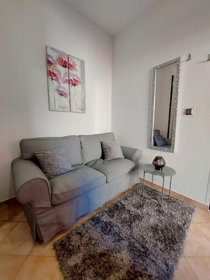 Apartment Dalmatino Сплит Екстериор снимка